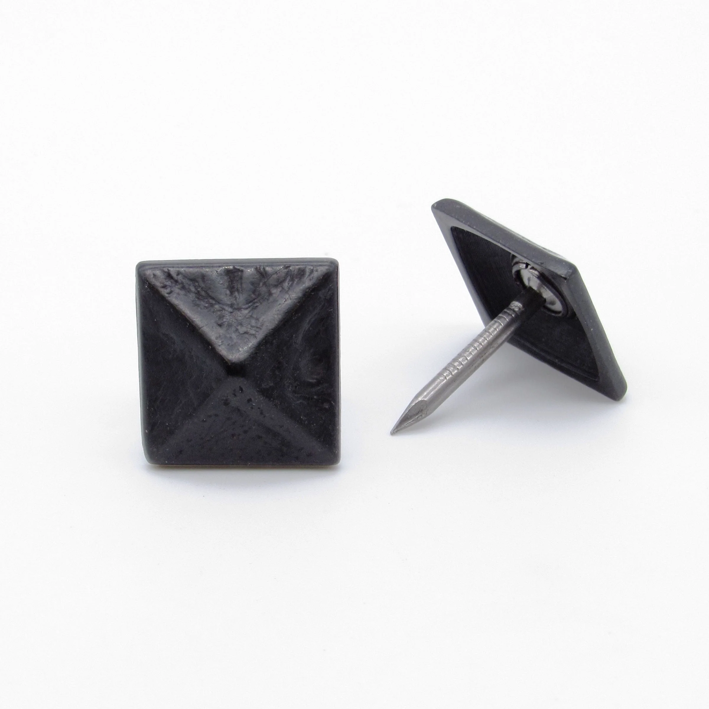 Square Pyramid Clavo Decorative Nails