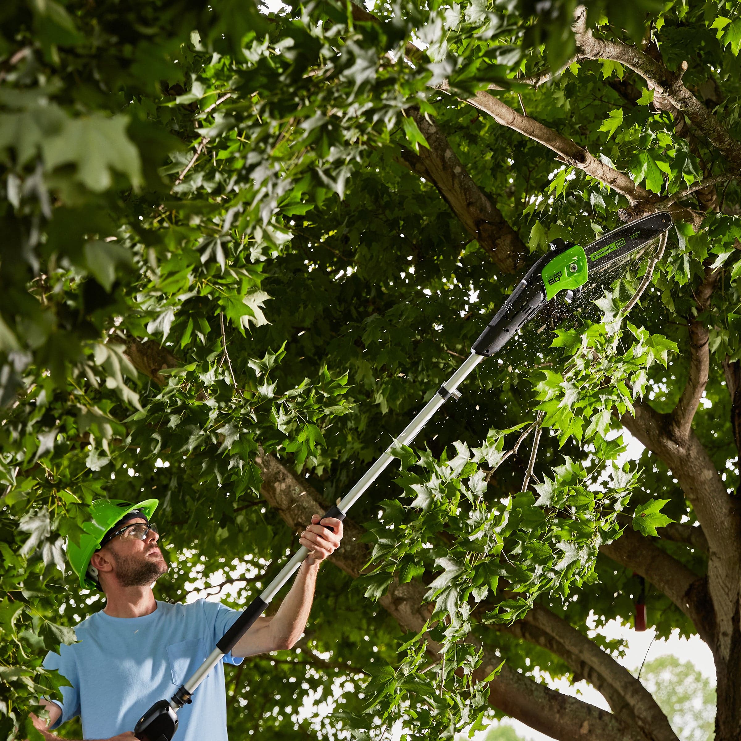 Gen II 10" Brushless Polesaw with 2.0Ah Battery and 4A Rapid Charger - Image 6