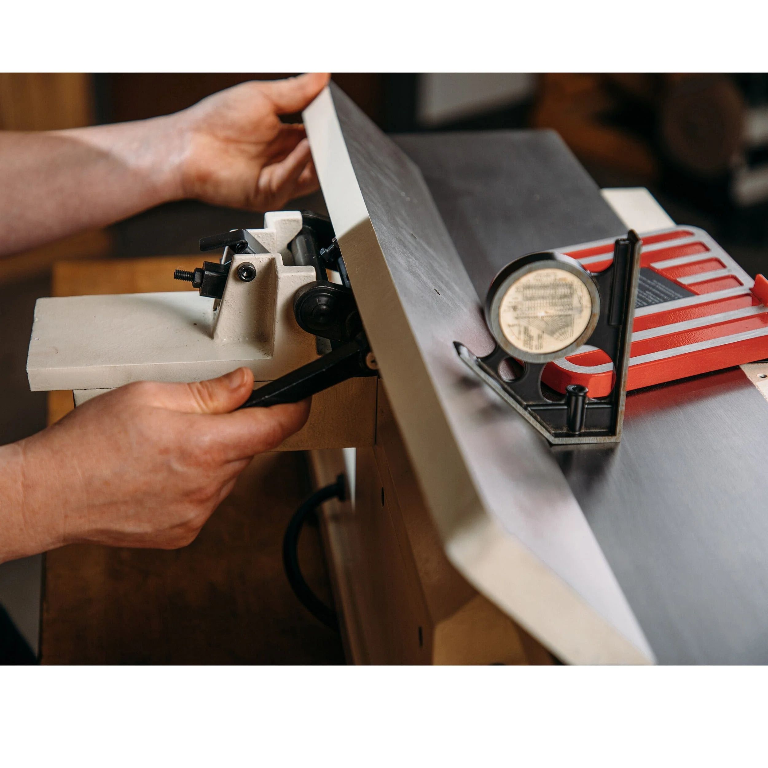6" Benchtop Jointer - 1 HP 1 Ph 115V - Helical Cutterhead - JJ-6HHBT - Image 5