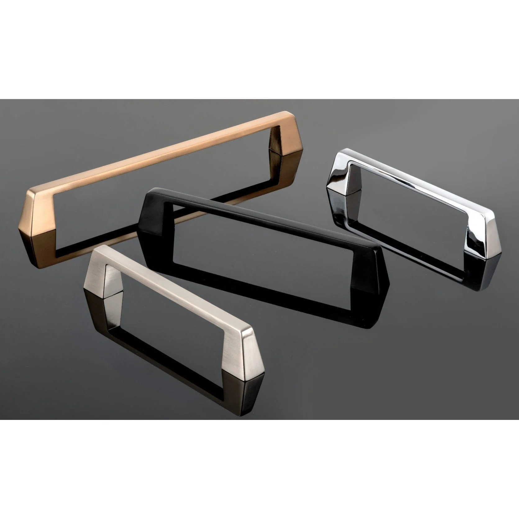 Contemporary Pull - 5-1/16" Center-to-Center - 3/4" W x 6-13/32" L - Chrome - Image 4