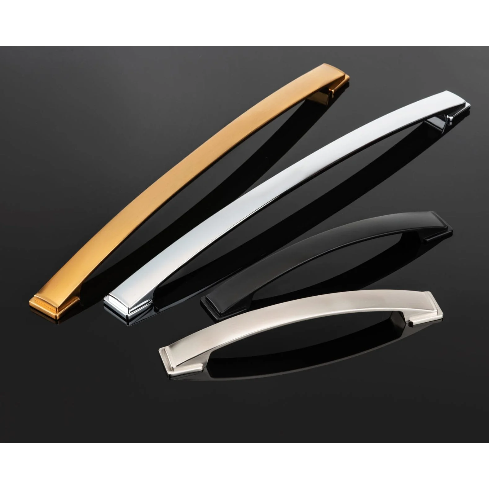 Contemporary Pull - 5-1/16" Center-to-Center - 31/32" W x 6-1/2" L - Chrome - Image 4