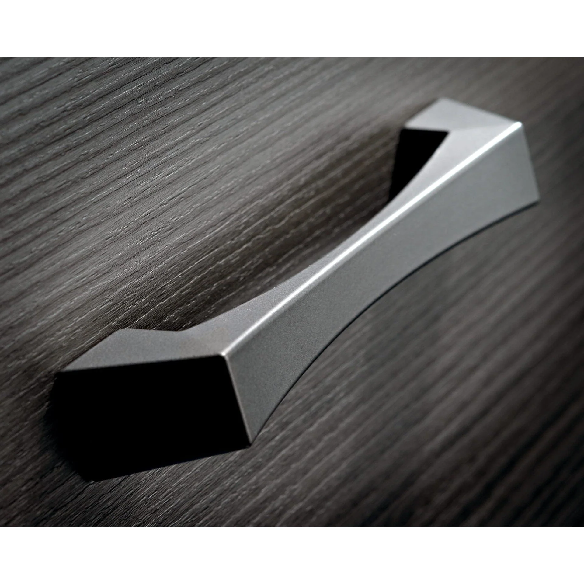 Contemporary Pull, 7-9/16" Center-to-Center, Chrome - Image 6