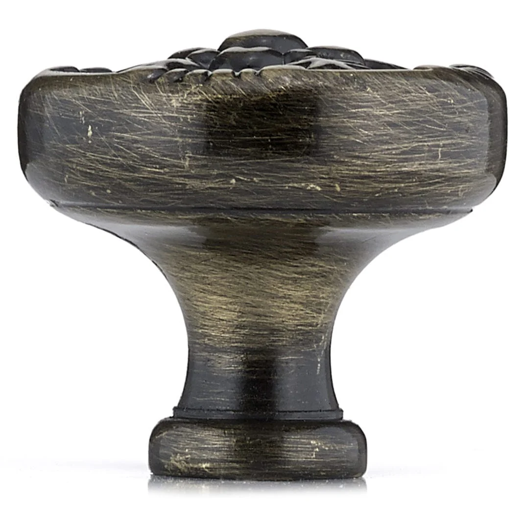 Traditional Knob, 1-1/4" D, Antique English - Image 3