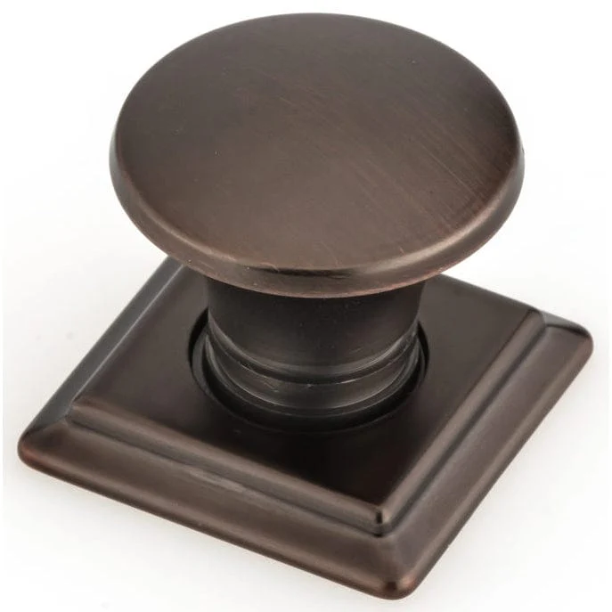 Traditional Knob, 1-1/4" x 1-1/4", Brushed Oil-Rubbed Bronze