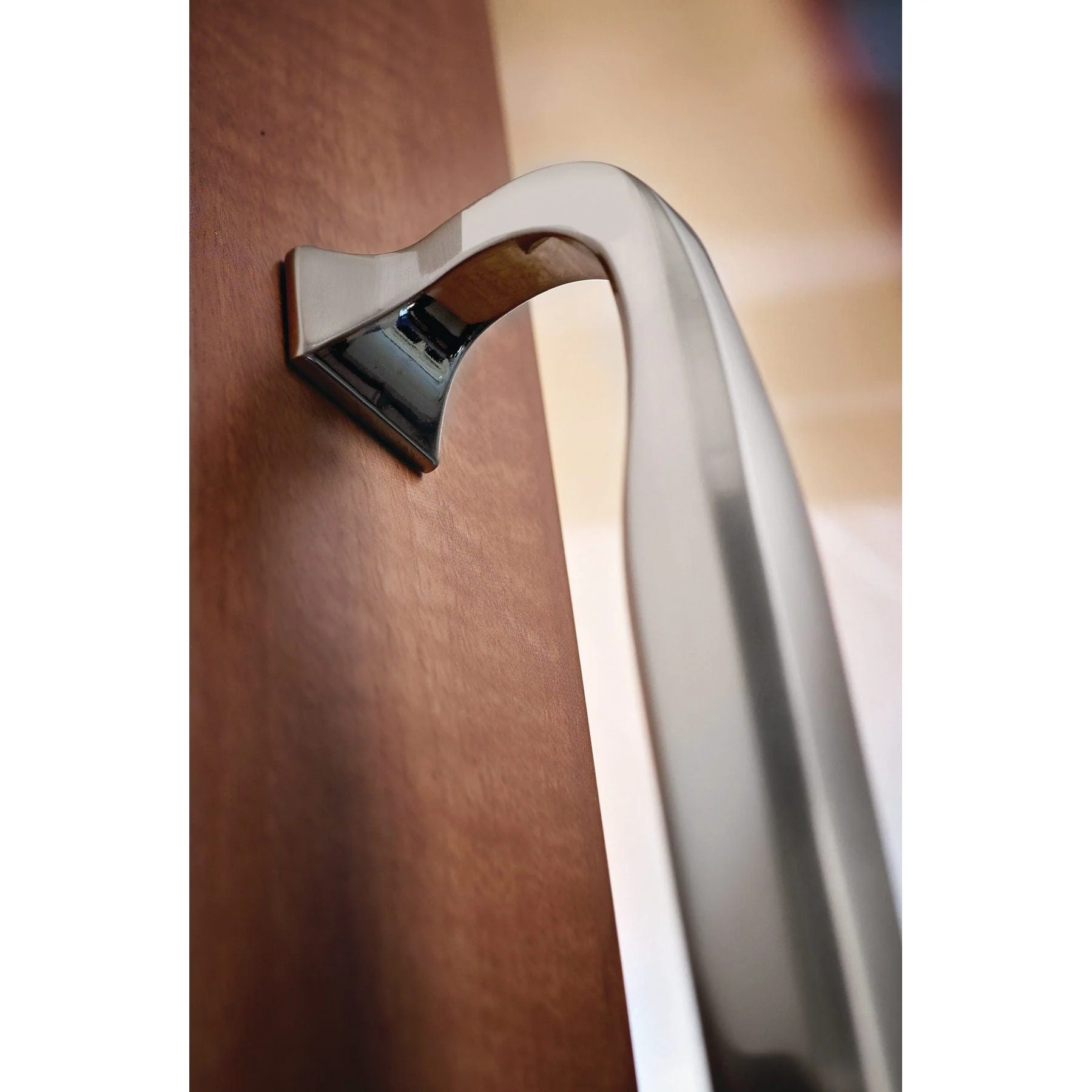 Transitional Pull, 5-1/16" Center-to-Center, Brushed Oil-Rubbed Bronze - Image 3