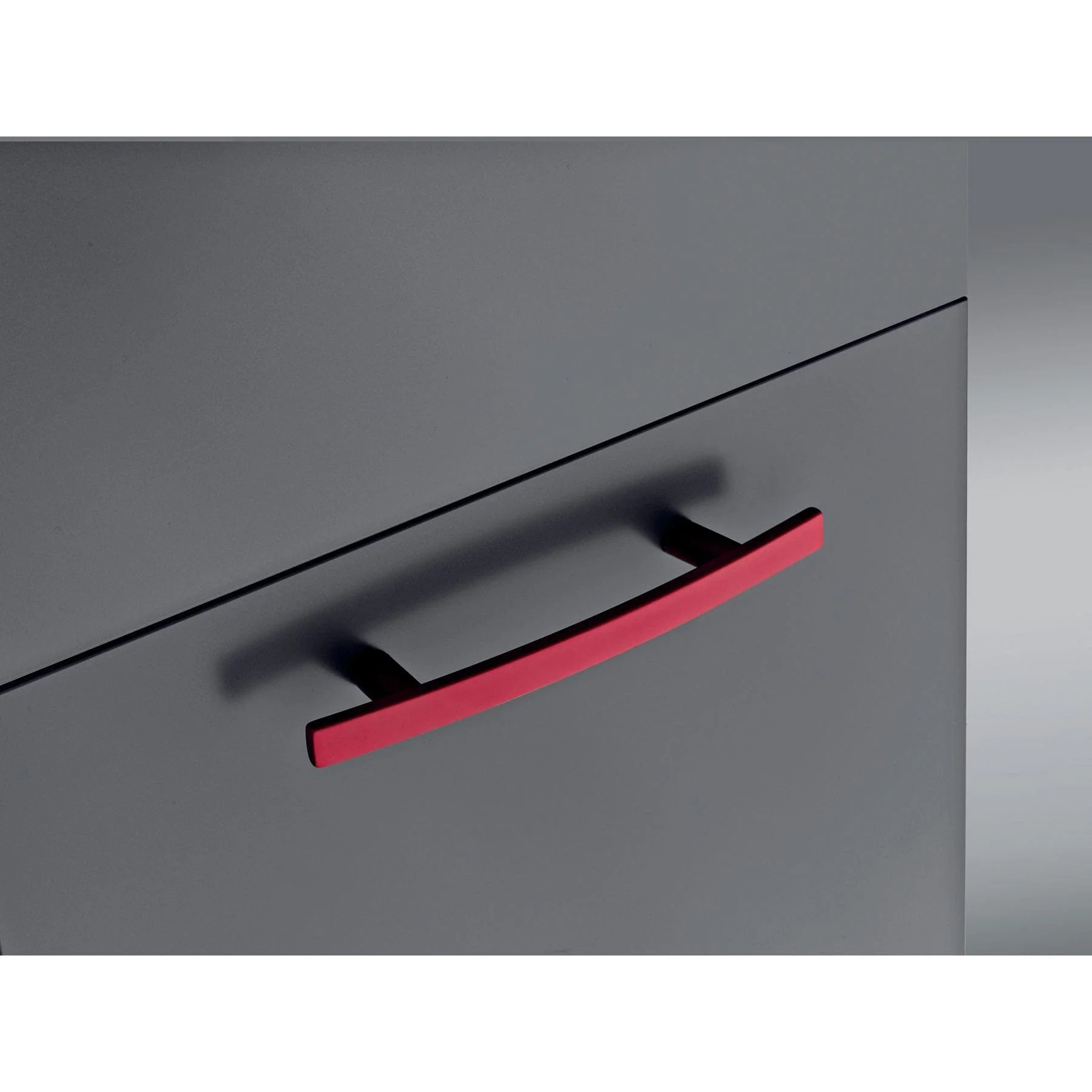 Transitional Pull, 7-9/16" Center-to-Center, Matte Black - Image 4