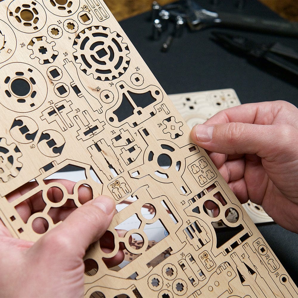 Hot Rod Furious Mouse Wooden Craft Kit - Image 4