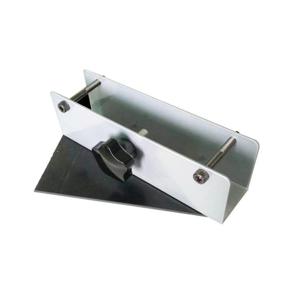 Westinghouse Infrared Electric Outdoor Heater - Wall Mounted with Remote - Image 3