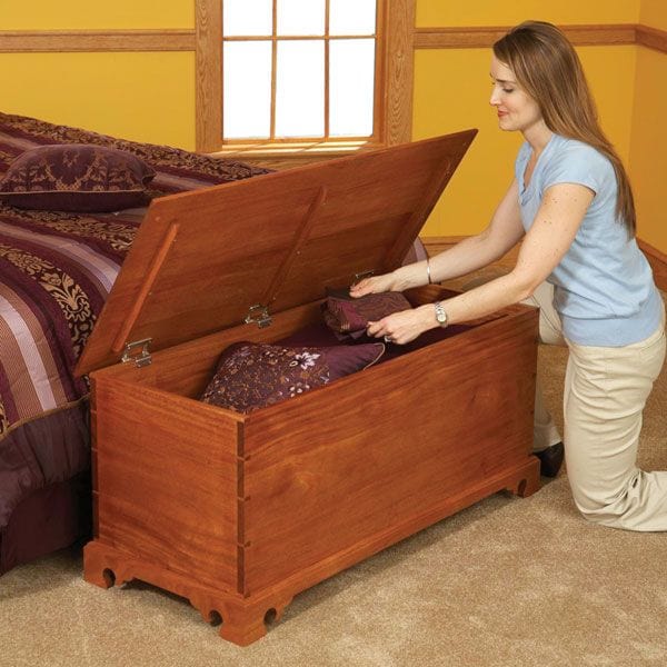 Woodworking Project Paper Plan to Build Blanket Chest