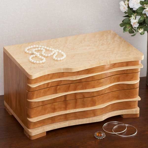Woodworking Project Paper Plan to Build Curvy Jewelry Box