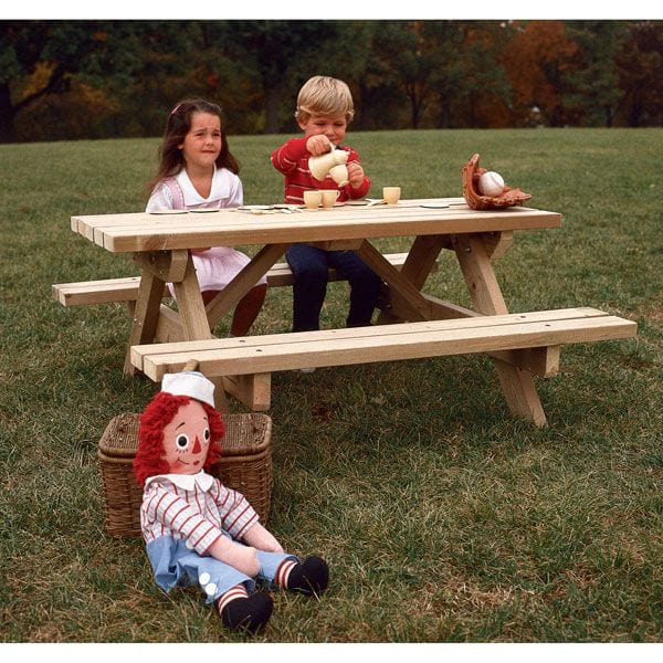 Woodworking Project Paper Plan to Build Kid's Picnic Table