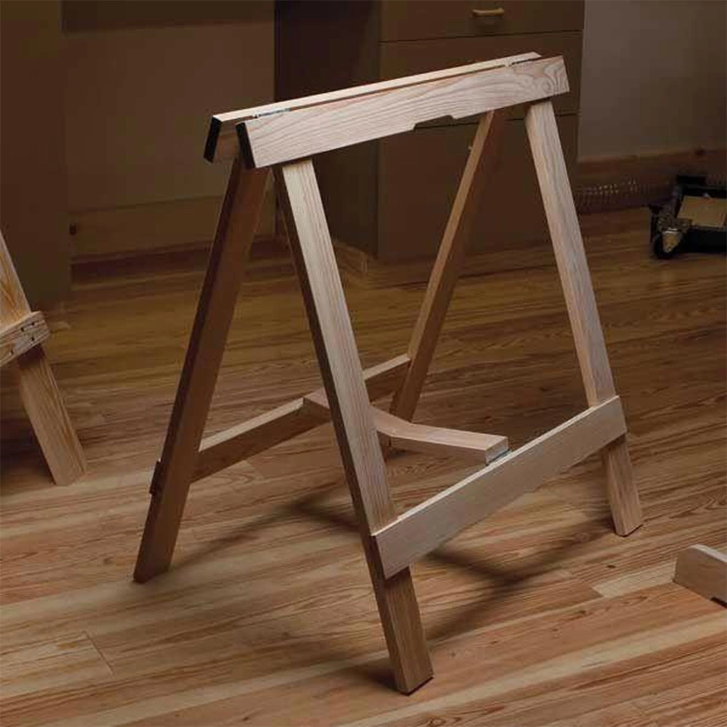 Woodworking Project Paper Plan to Build Sawhorse Roundup